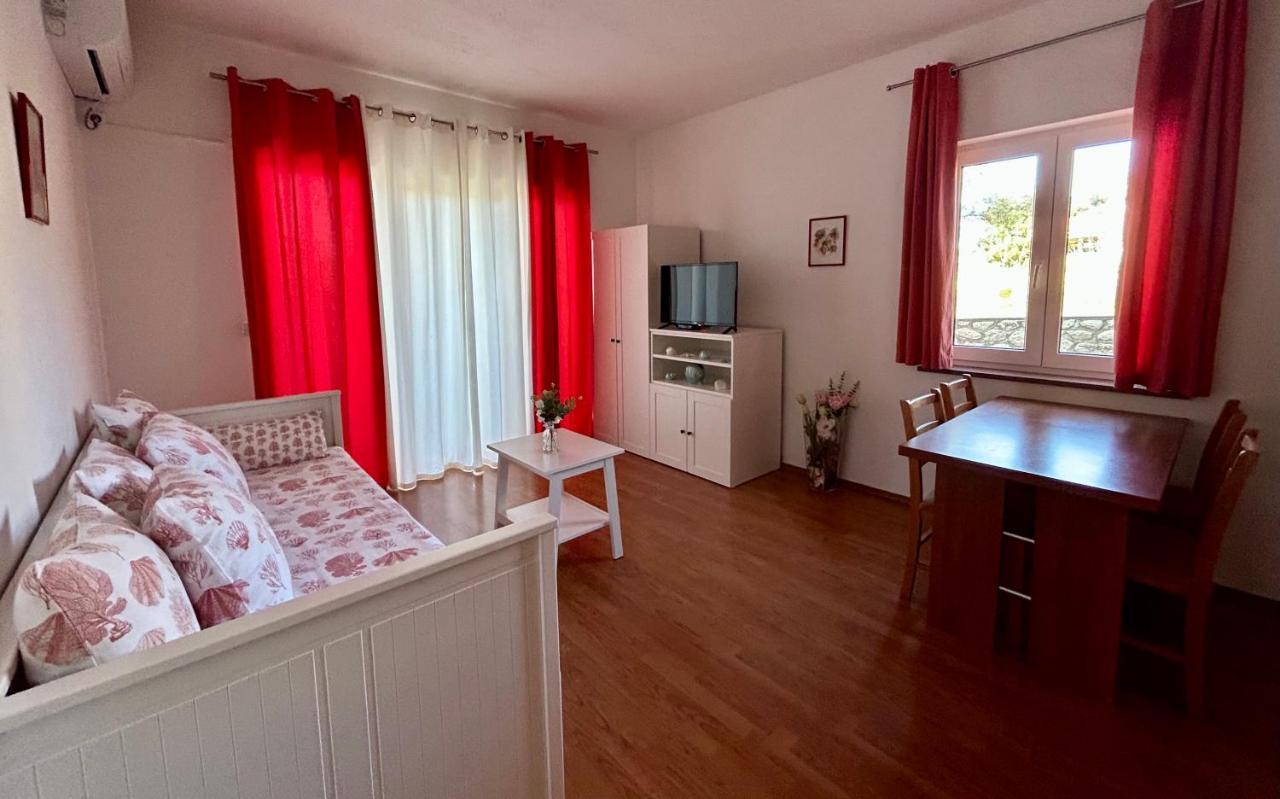 Apartments Stokic Rab Town Bagian luar foto